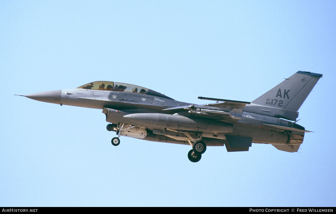 Aircraft Photo of 89-2172 / AF89-172 | Lockheed Martin F-16DM Fighting Falcon | USA - Air Force | AirHistory.net #284743