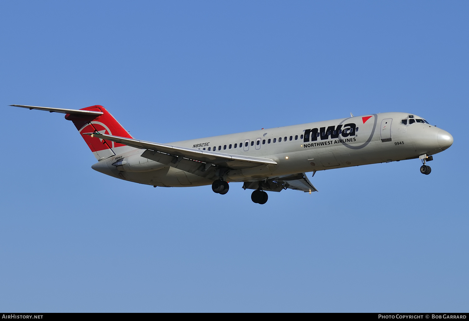 Aircraft Photo of N8925E | McDonnell Douglas DC-9-31 | Northwest Airlines | AirHistory.net #284756