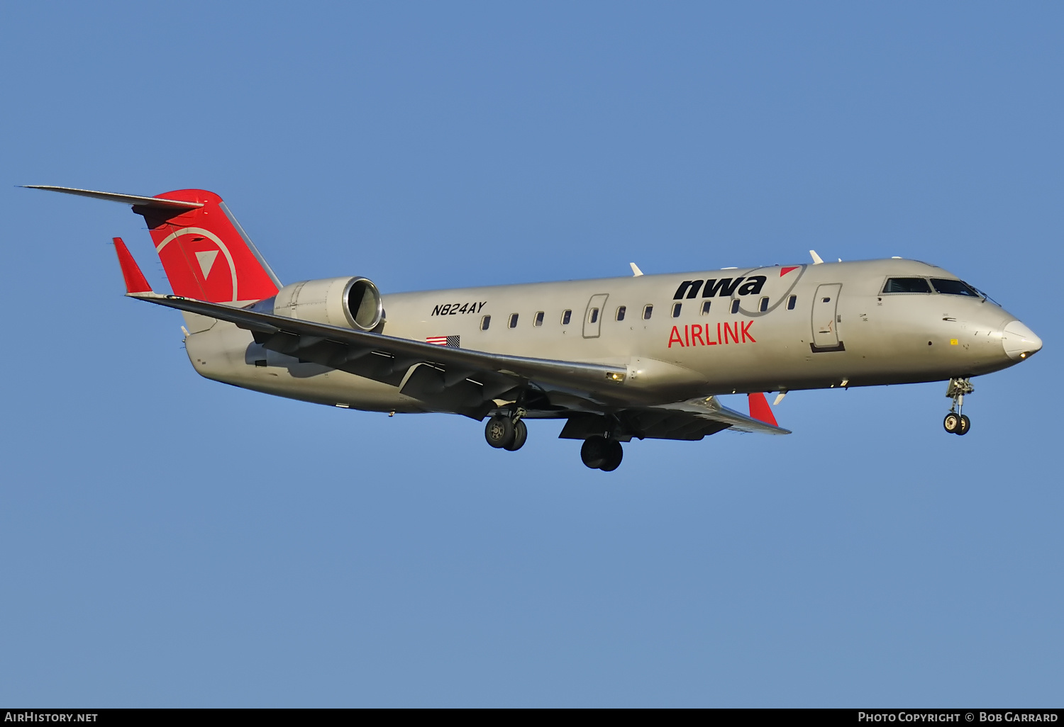 Aircraft Photo of N824AY | Bombardier CRJ-200LR (CL-600-2B19) | NWA Airlink | AirHistory.net #284775