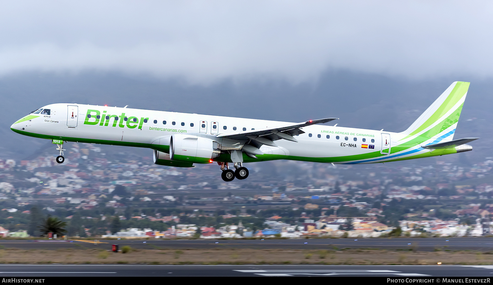 Aircraft Photo of EC-NHA | Embraer 195-E2 (ERJ-190-400) | Binter Canarias | AirHistory.net #284791
