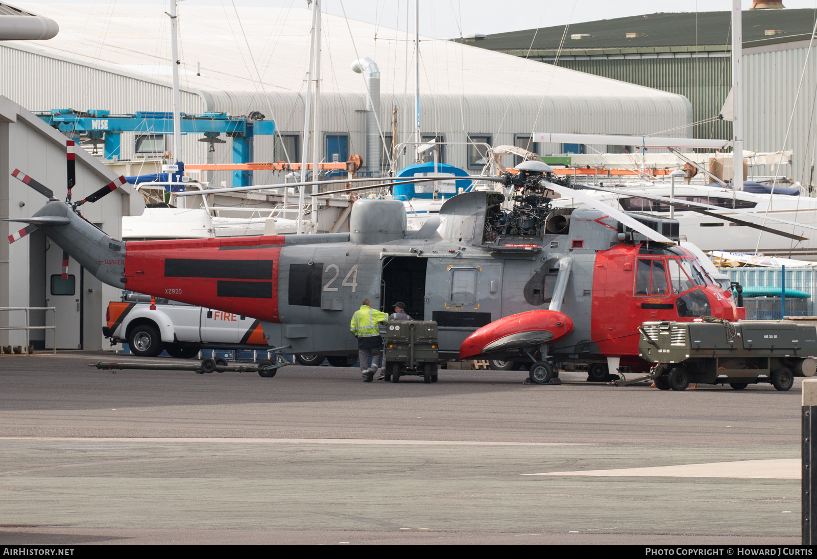 Aircraft Photo of XZ920 | Westland WS-61 Sea King HU5 | UK - Navy | AirHistory.net #284845