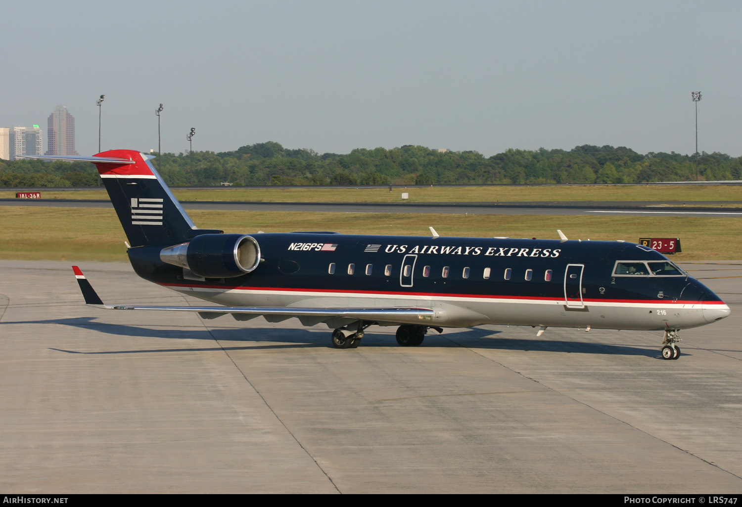 Aircraft Photo of N216PS | Bombardier CRJ-200ER (CL-600-2B19) | US Airways Express | AirHistory.net #285034