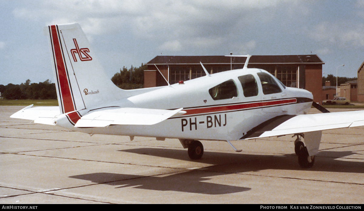 Aircraft Photo of PH-BNJ | Beech F33C Bonanza | Rijksluchtvaartschool - RLS | AirHistory.net #285102