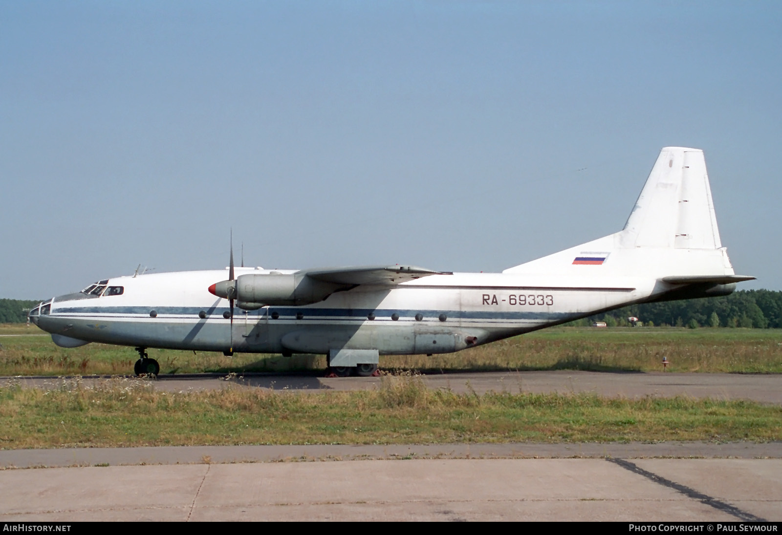 Aircraft Photo of RA-69333 | Antonov An-8 | AirHistory.net #285140