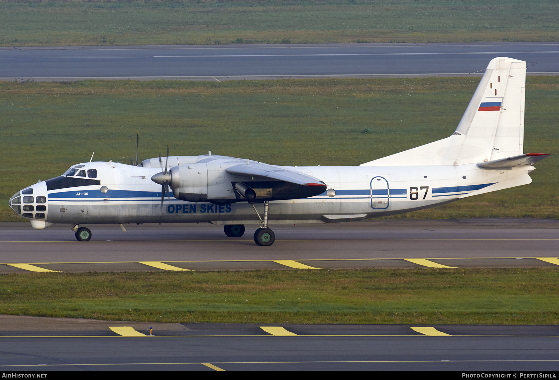 Aircraft Photo of RF-36052 | Antonov An-30B | Russia - Air Force | AirHistory.net #285249