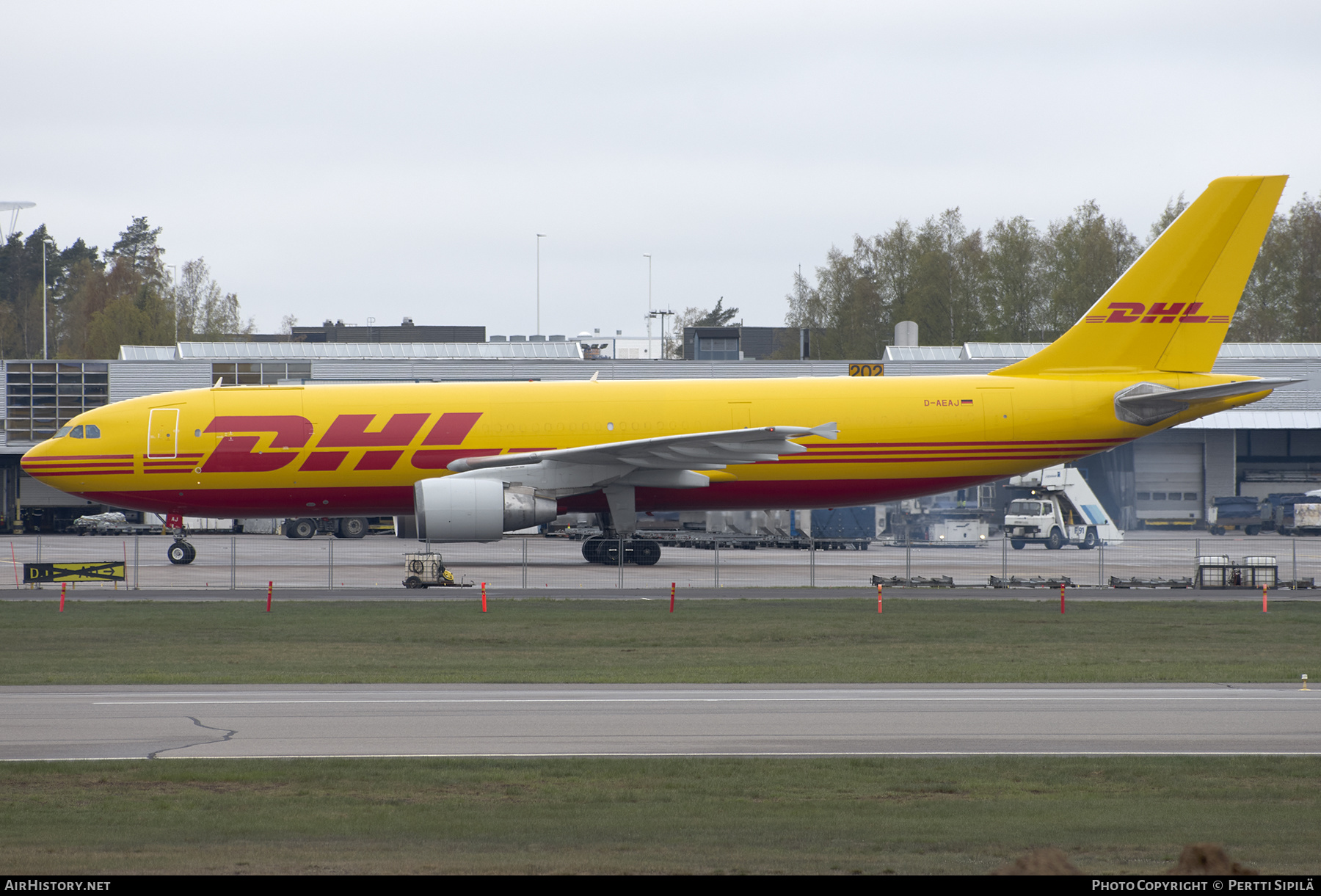 Aircraft Photo of D-AEAJ | Airbus A300F4-622R(F) | DHL International | AirHistory.net #285551