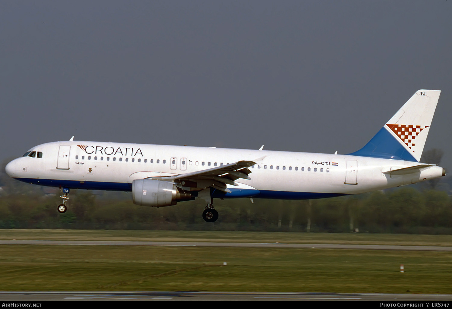 Aircraft Photo of 9A-CTJ | Airbus A320-214 | Croatia Airlines | AirHistory.net #285584