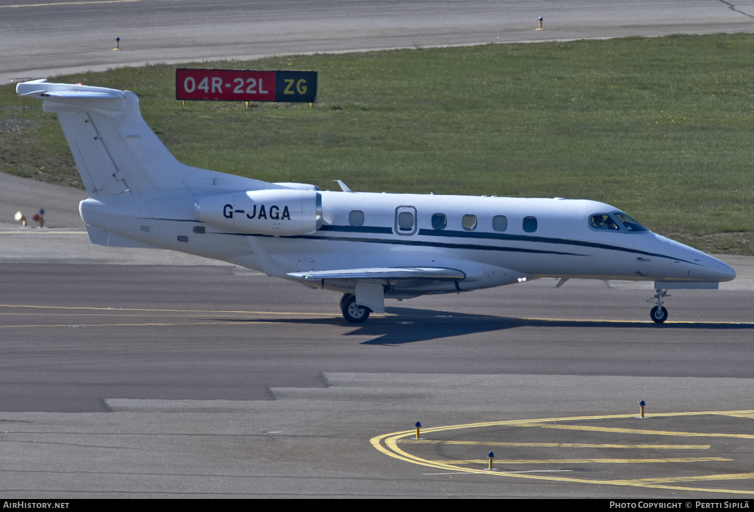 Aircraft Photo of G-JAGA | Embraer EMB-505 Phenom 300 | AirHistory.net #285594