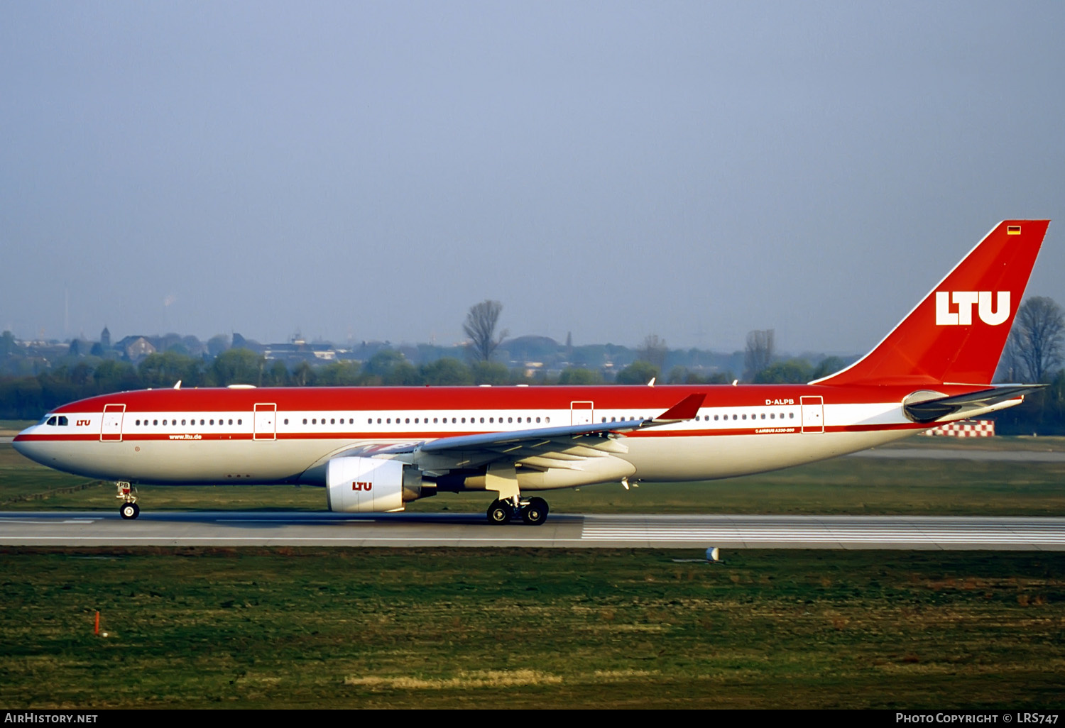 Aircraft Photo of D-ALPB | Airbus A330-223 | LTU - Lufttransport-Unternehmen | AirHistory.net #285596