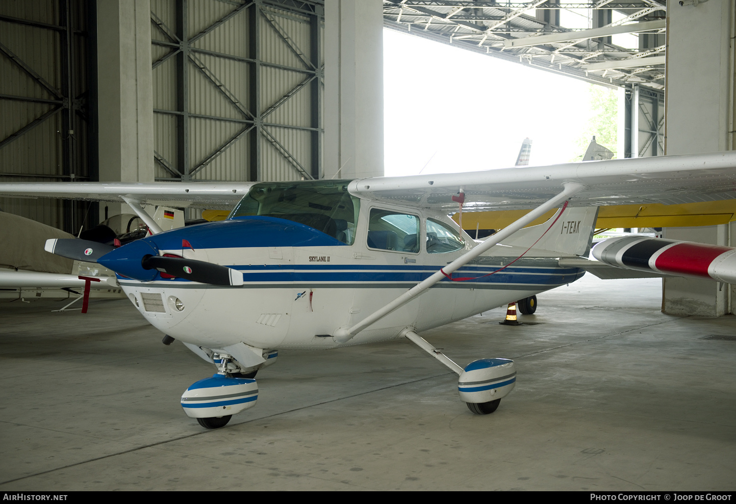 Aircraft Photo of I-TEAK | Cessna 182R Skylane II | AirHistory.net #285655