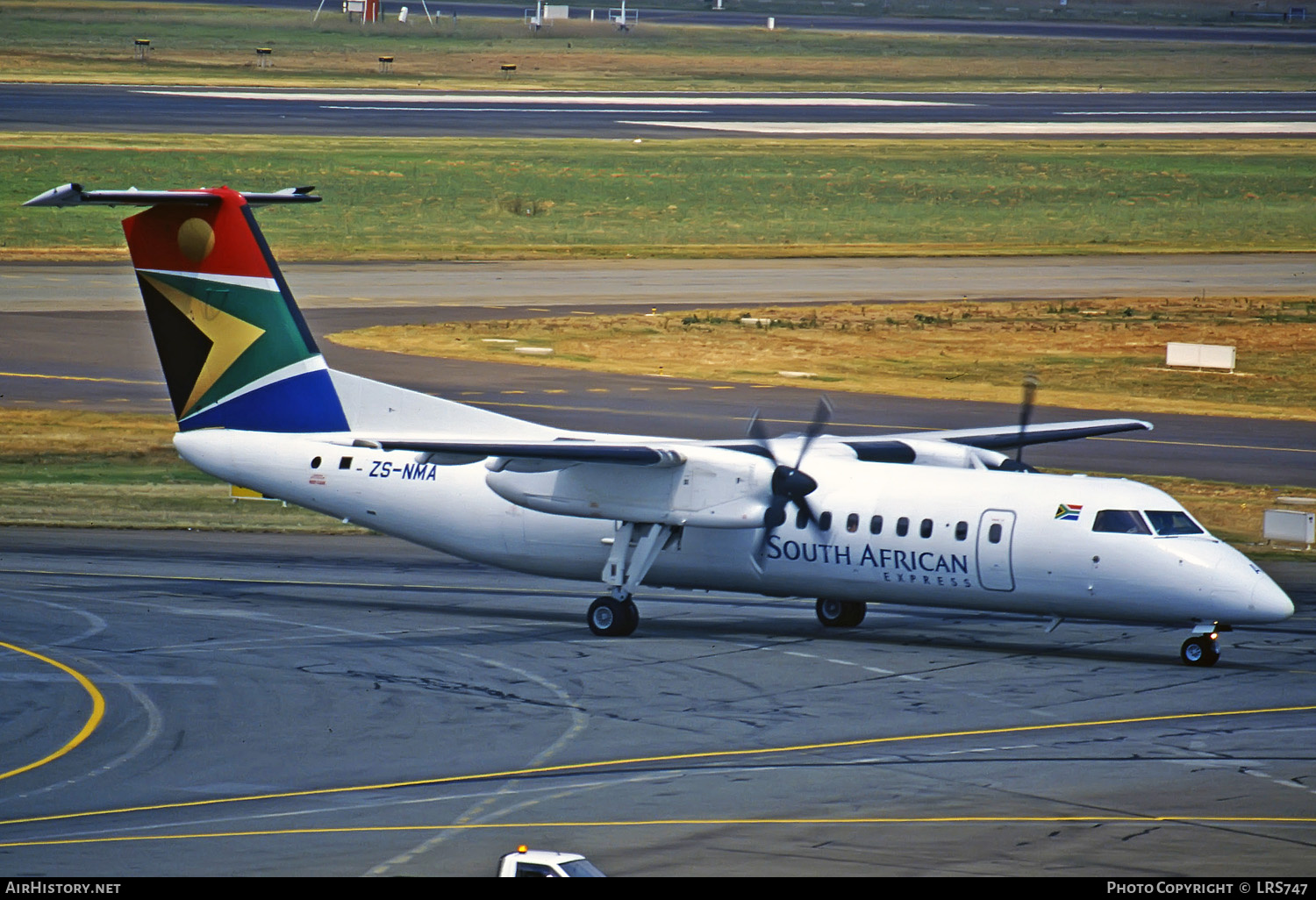 Aircraft Photo of ZS-NMA | De Havilland Canada DHC-8-314B Dash 8 | South African Express Airways - SA Express | AirHistory.net #285665