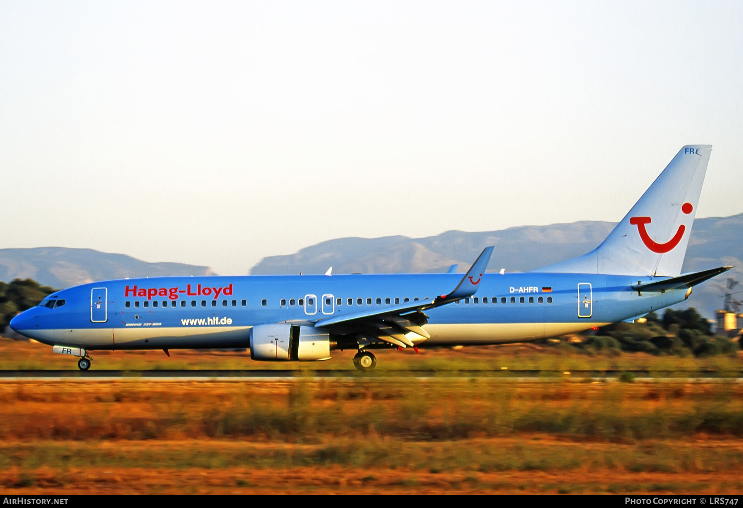 Aircraft Photo of D-AHFR | Boeing 737-8K5 | Hapag-Lloyd | AirHistory.net #285684