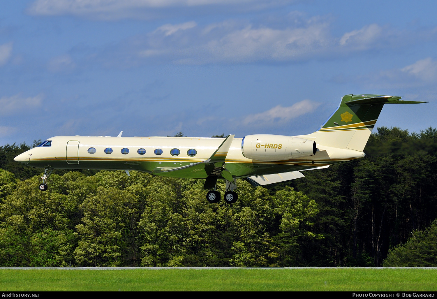 Aircraft Photo of G-HRDS | Gulfstream Aerospace G-V-SP Gulfstream G550 | Air Harrods | AirHistory.net #285736