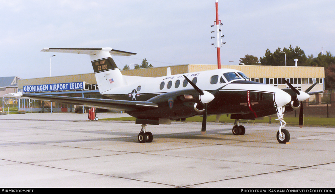 Aircraft Photo of 77-22950 / 22950 | Beech C-12A Huron | USA - Army | AirHistory.net #285764