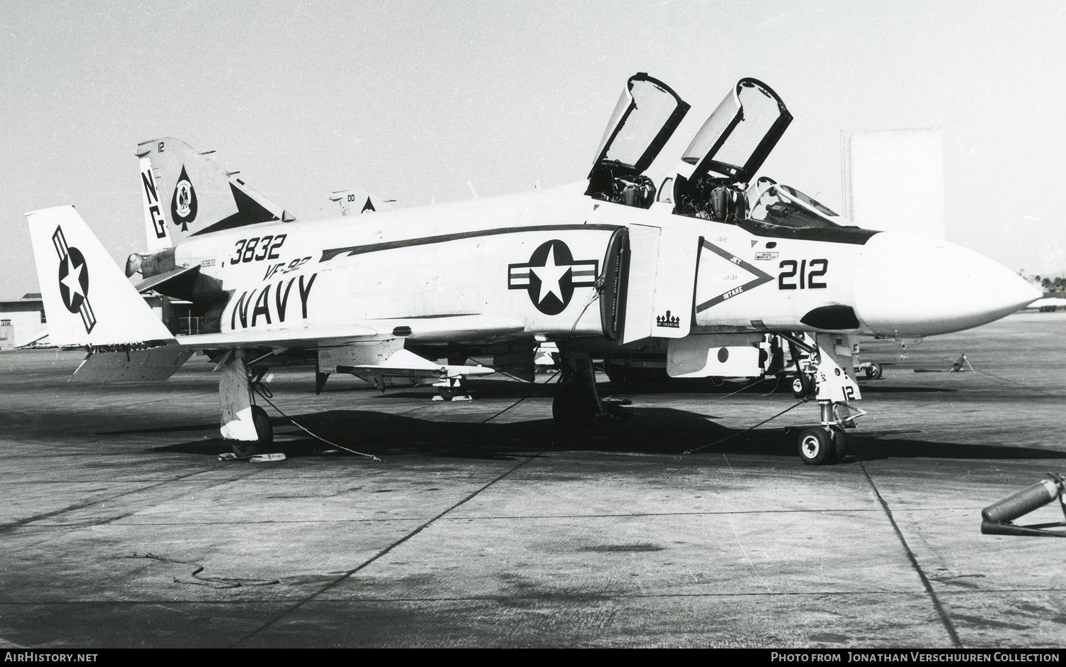 Aircraft Photo of 153832 | McDonnell Douglas F-4J Phantom II | USA - Navy | AirHistory.net #285775