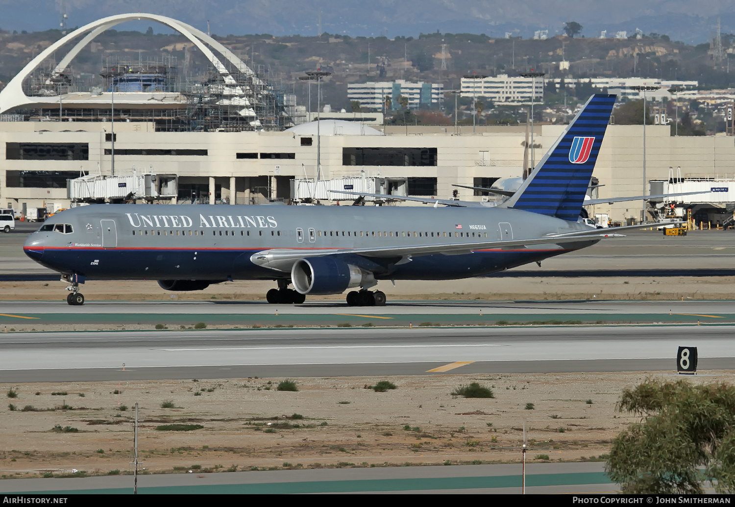 Aircraft Photo of N665UA | Boeing 767-322/ER | United Airlines | AirHistory.net #285840