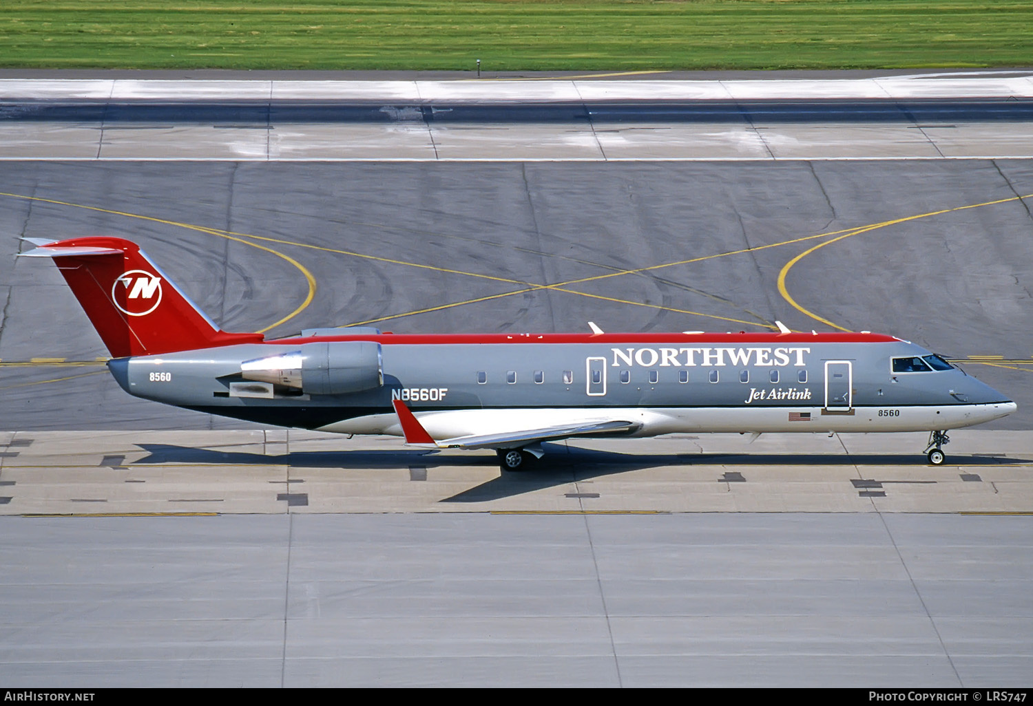 Aircraft Photo of N8560F | Bombardier CRJ-440 (CL-600-2B19) | Northwest Jet Airlink | AirHistory.net #286047