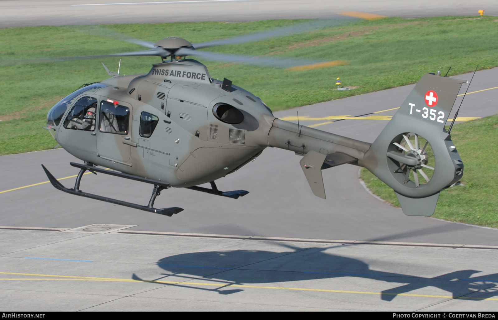 Aircraft Photo of T-352 | Eurocopter TH05 (EC-635P-2+) | Switzerland - Air Force | AirHistory.net #286178