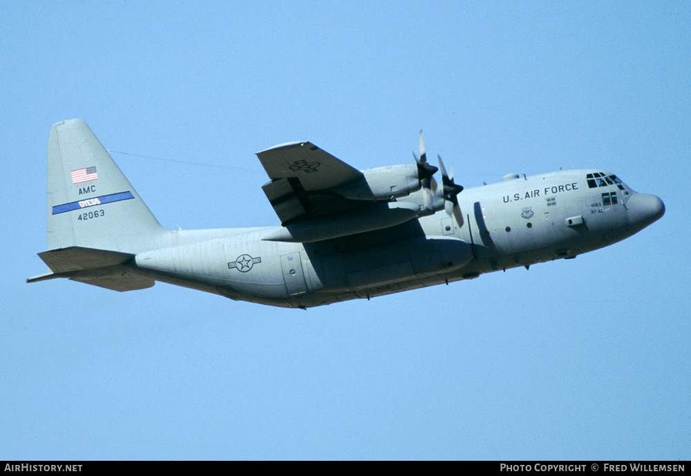 Aircraft Photo of 74-2063 / 42063 | Lockheed C-130H Hercules | USA - Air Force | AirHistory.net #286285