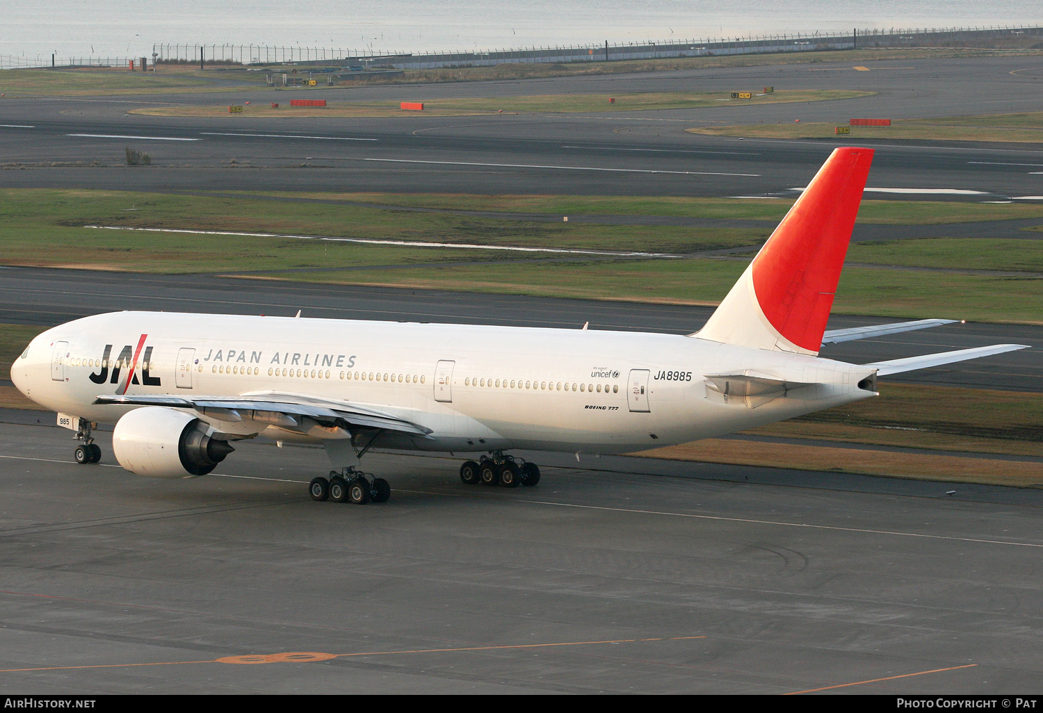 Aircraft Photo of JA8985 | Boeing 777-246 | Japan Airlines - JAL | AirHistory.net #286355