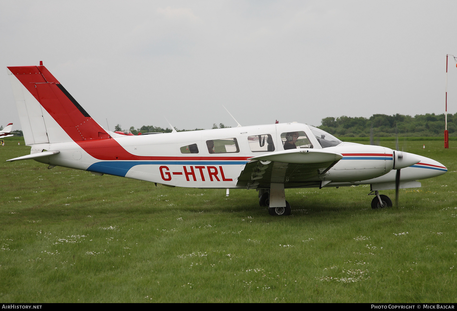 Aircraft Photo of G-HTRL | Piper PA-34-220T Seneca III | AirHistory.net #286467