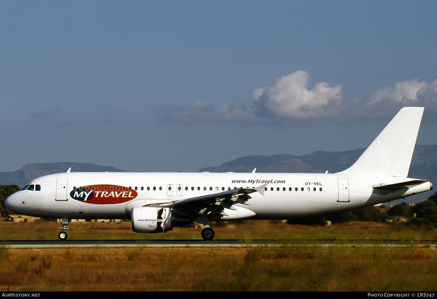 Aircraft Photo of OY-VKL | Airbus A320-232 | MyTravel Airways | AirHistory.net #286485