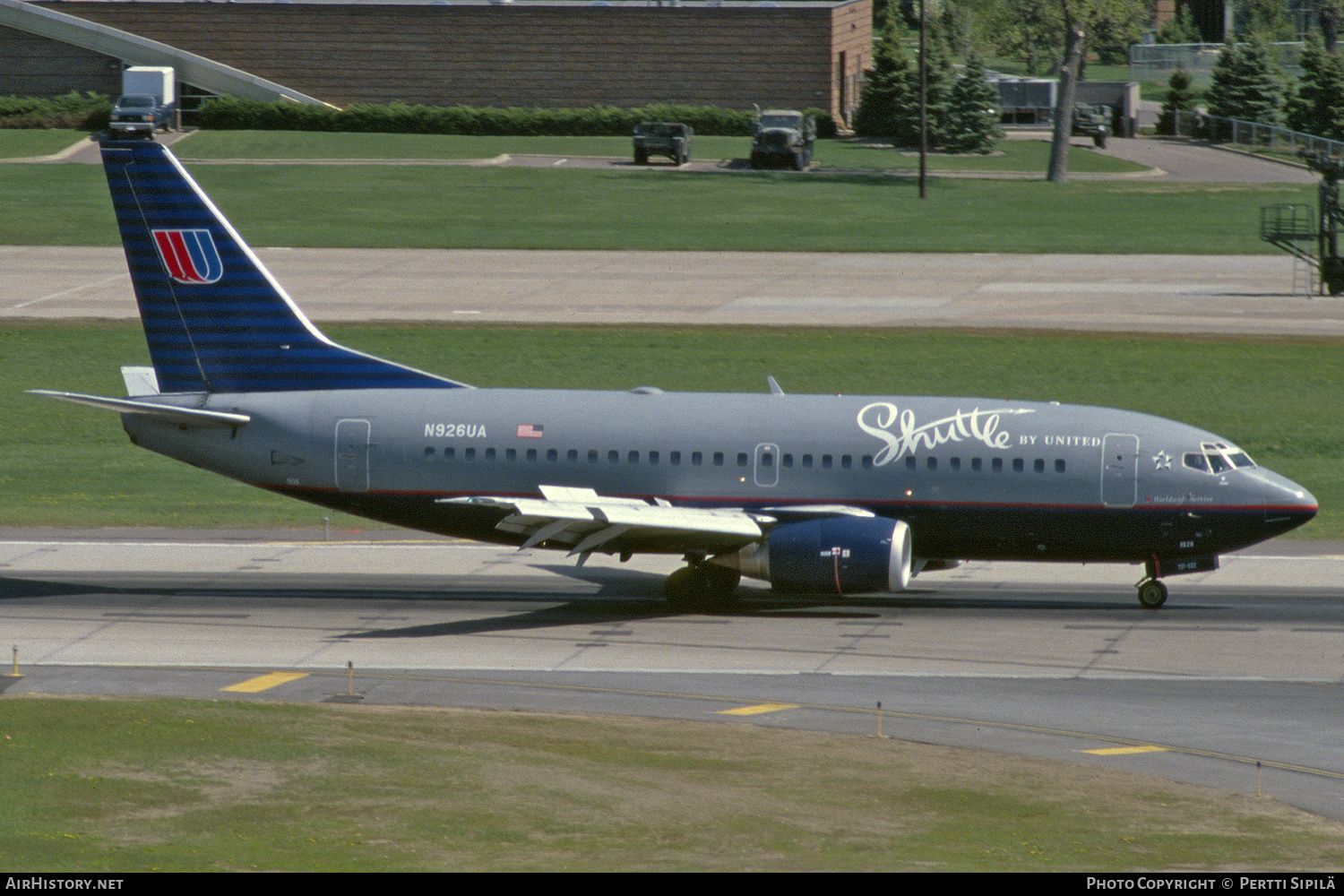 Aircraft Photo of N926UA | Boeing 737-522 | Shuttle by United | AirHistory.net #286544