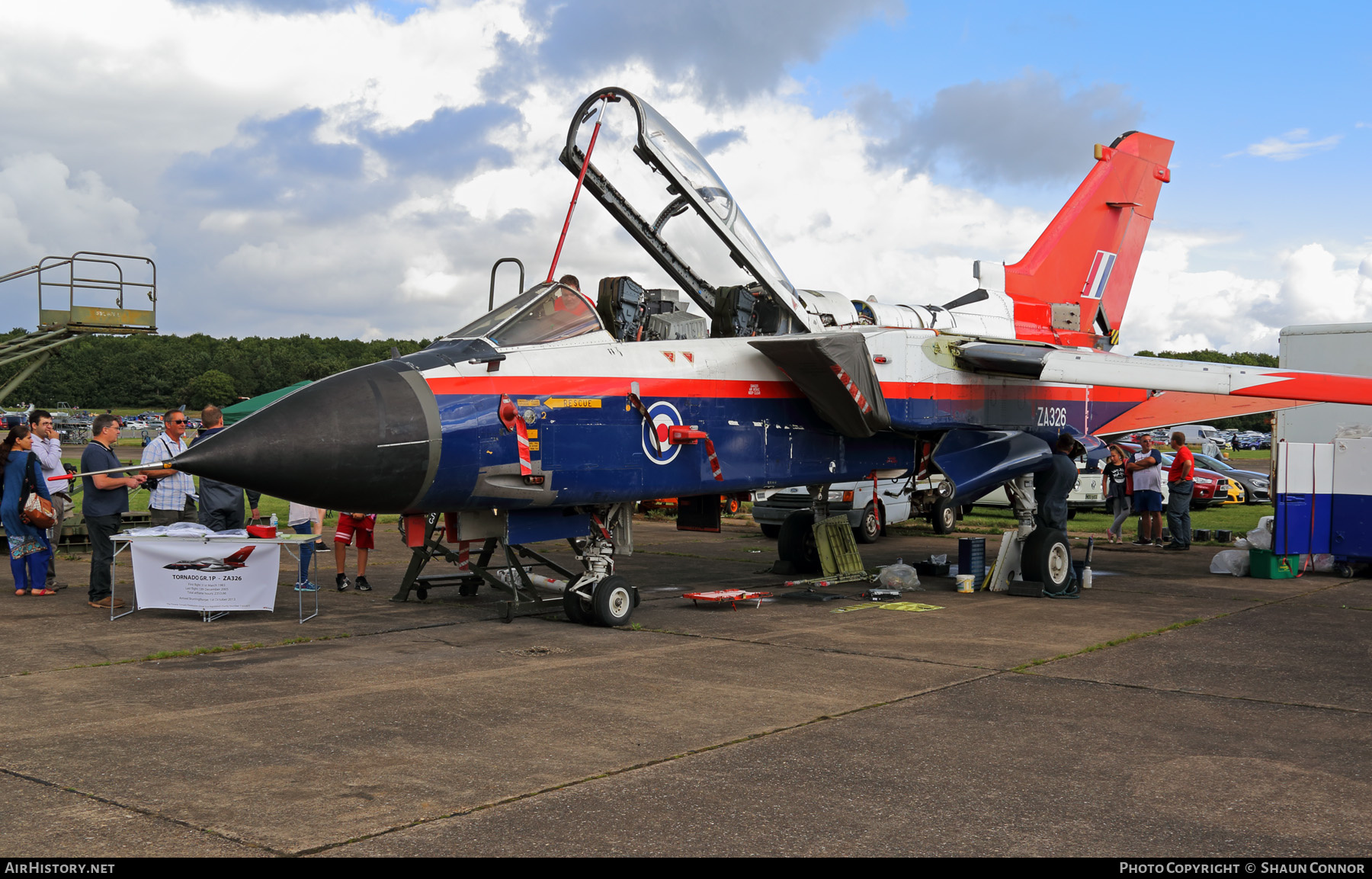 Aircraft Photo of ZA326 | Panavia Tornado GR1P | UK - Air Force | AirHistory.net #286545