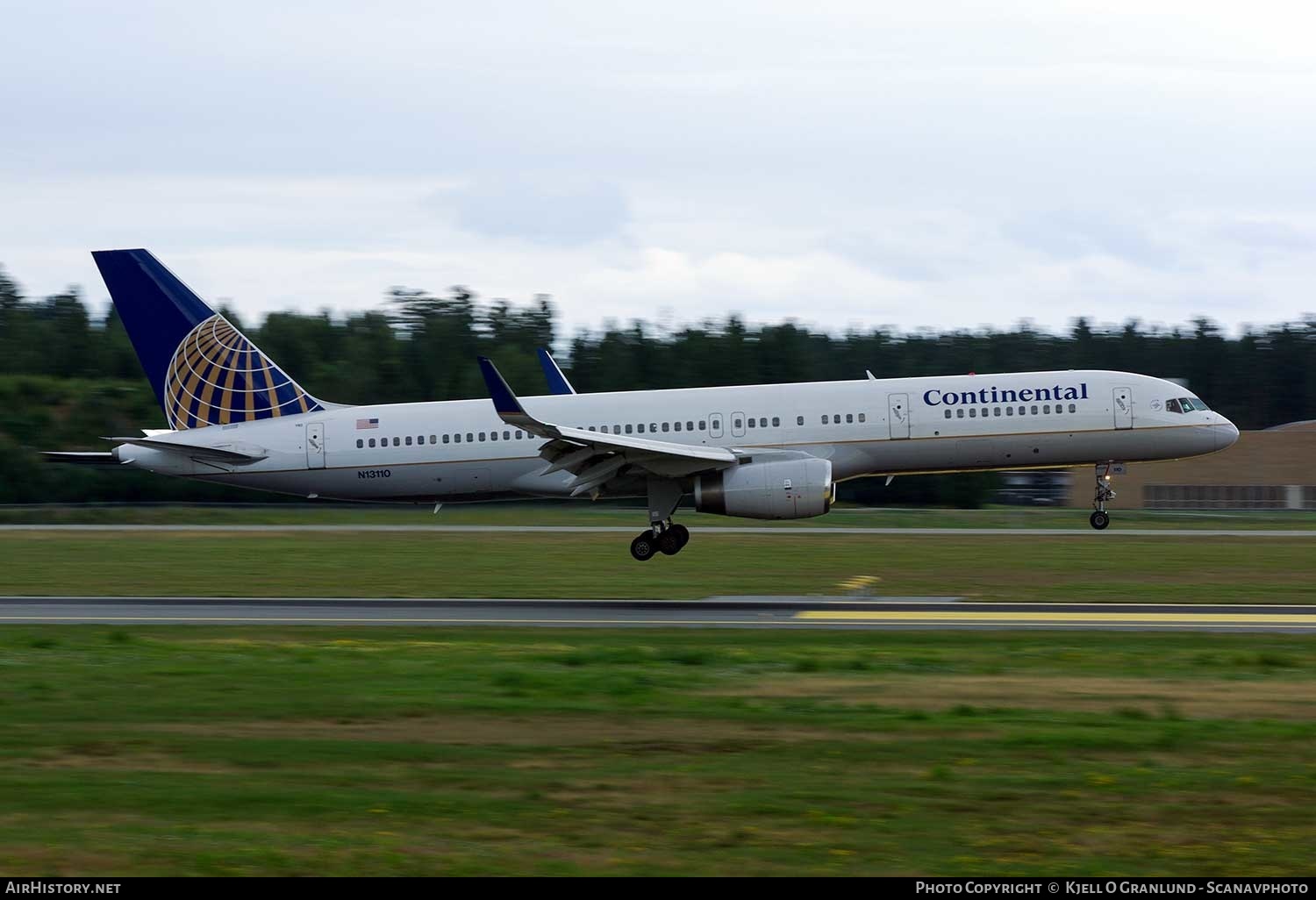 Aircraft Photo of N13110 | Boeing 757-224 | Continental Airlines | AirHistory.net #286586