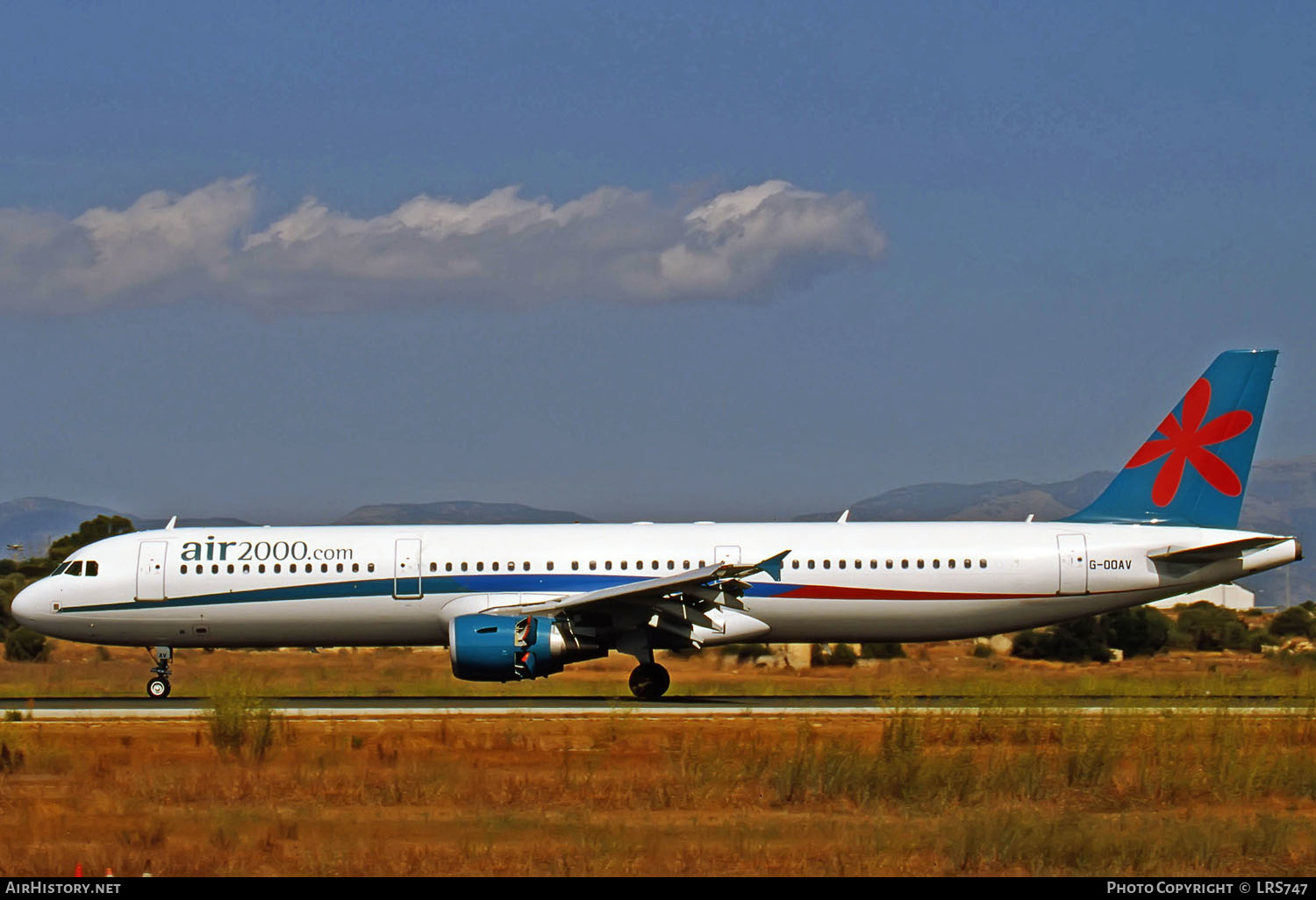 Aircraft Photo of G-OOAV | Airbus A321-211 | Air 2000 | AirHistory.net #286693