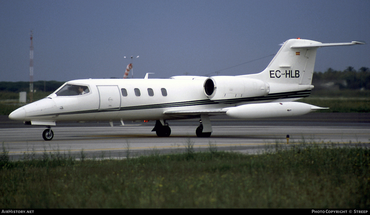 Aircraft Photo of EC-HLB | Gates Learjet 35A | AirHistory.net #286828