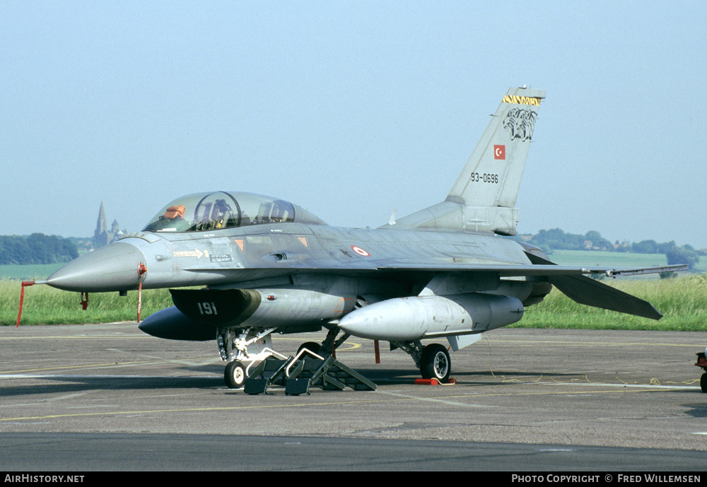 Aircraft Photo of 93-0696 | Lockheed Martin F-16D Fighting Falcon | Turkey - Air Force | AirHistory.net #286869