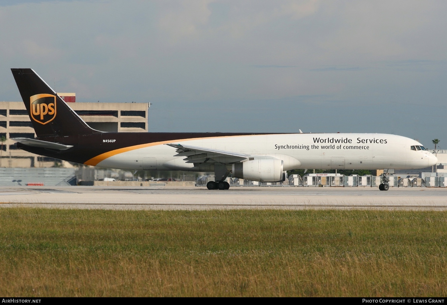 Aircraft Photo of N456UP | Boeing 757-24APF | United Parcel Service - UPS | AirHistory.net #286964