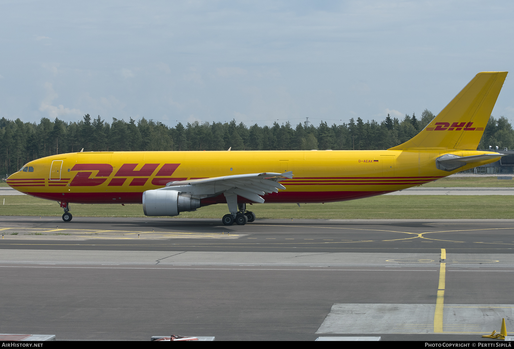 Aircraft Photo of D-AEAK | Airbus A300B4-622R | DHL International | AirHistory.net #287083