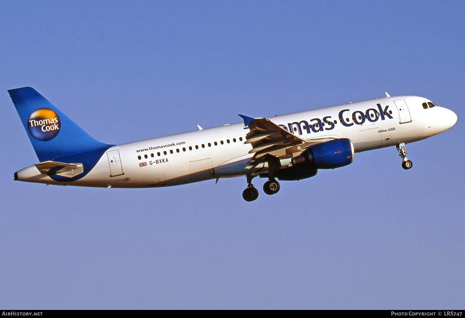 Aircraft Photo of G-BXKA | Airbus A320-214 | Thomas Cook Airlines | AirHistory.net #287151