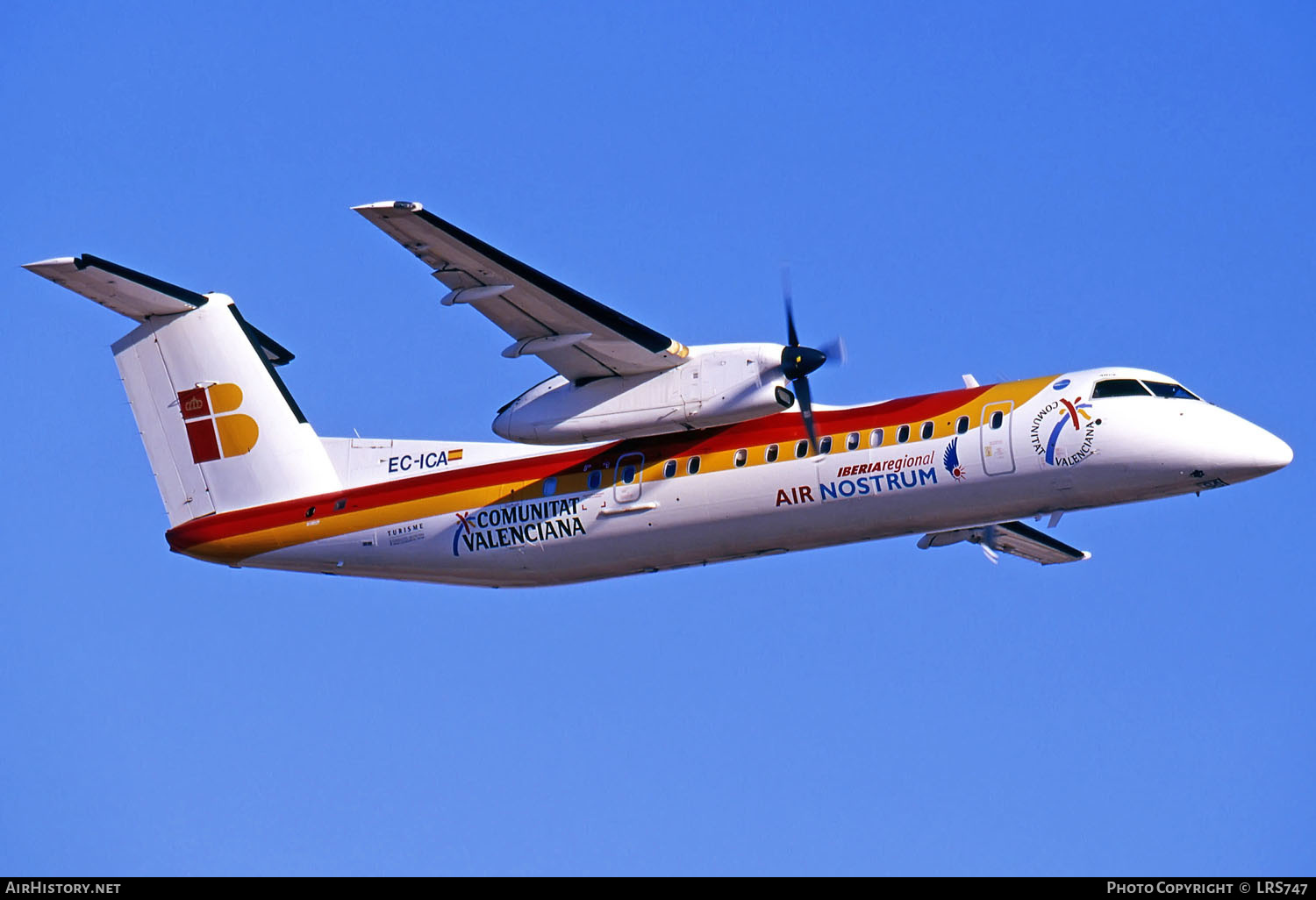 Aircraft Photo of EC-ICA | Bombardier DHC-8-315Q Dash 8 | Air Nostrum | AirHistory.net #287167