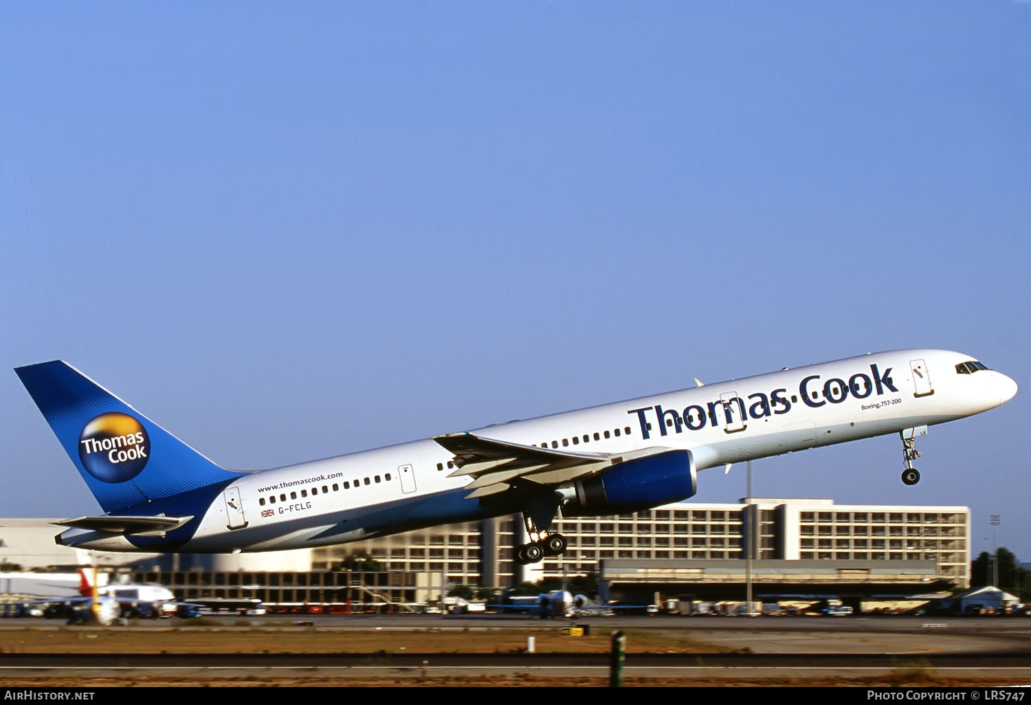 Aircraft Photo of G-FCLG | Boeing 757-28A | Thomas Cook Airlines | AirHistory.net #287169