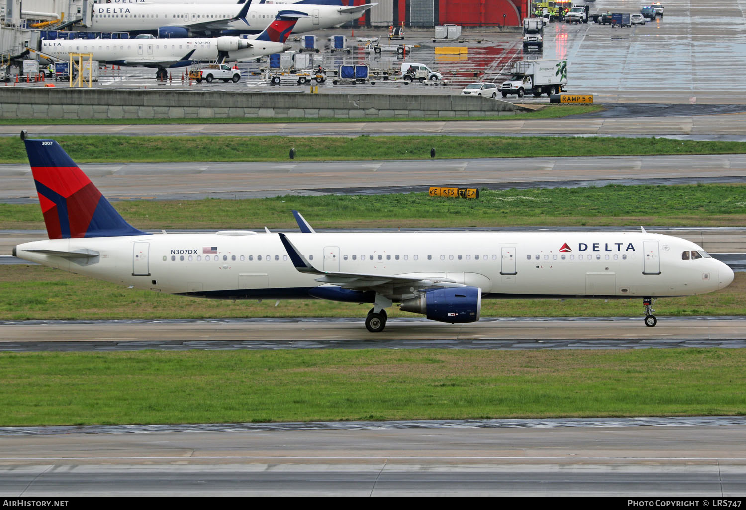 Aircraft Photo of N307DX | Airbus A321-211 | Delta Air Lines | AirHistory.net #287199