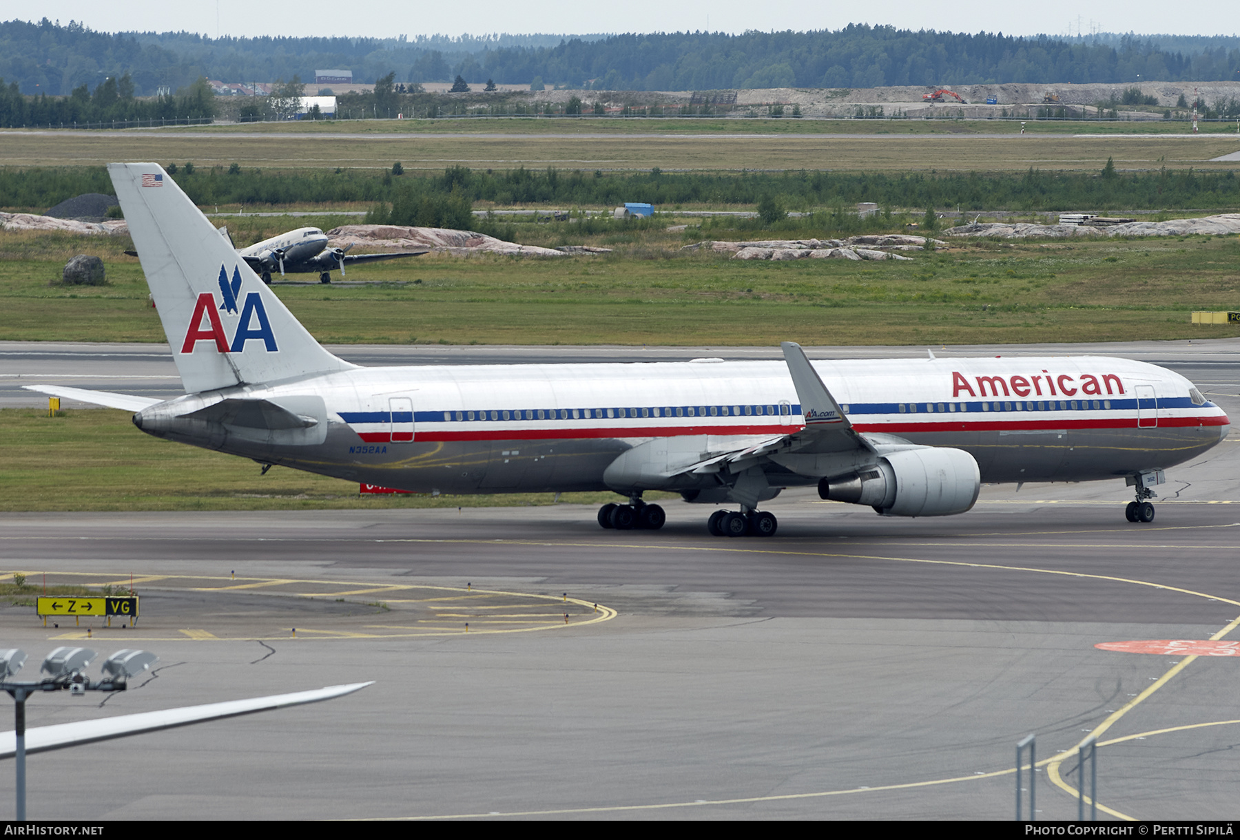 Aircraft Photo of N352AA | Boeing 767-323/ER | American Airlines | AirHistory.net #287200