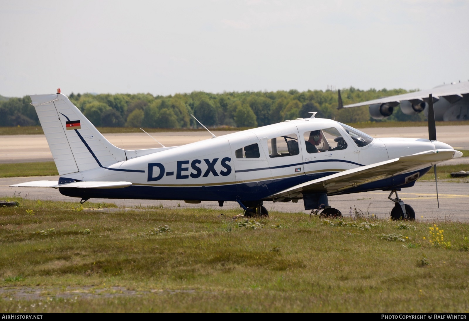 Aircraft Photo of D-ESXS | Piper PA-28-181 Cherokee Archer II | AirHistory.net #287331