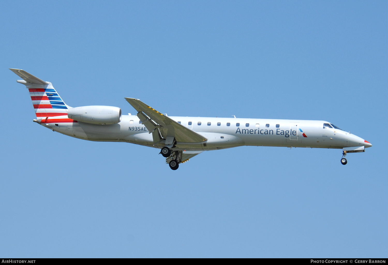 Aircraft Photo of N935AE | Embraer ERJ-145LR (EMB-145LR) | American Eagle | AirHistory.net #287463