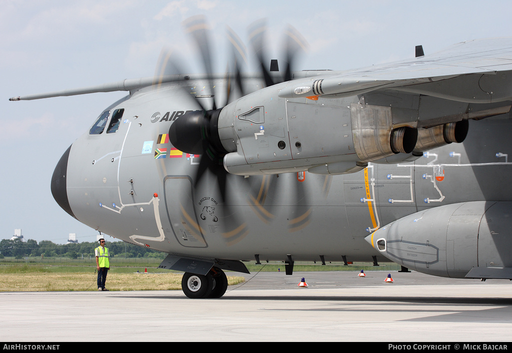 Aircraft Photo of F-WWMT | Airbus A400M Grizzly | Airbus | AirHistory.net #287527