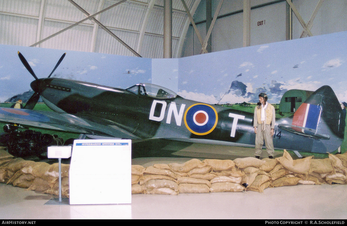 Aircraft Photo of TE214 | Supermarine 361 Spitfire LF16E | Canada - Air Force | AirHistory.net #287538