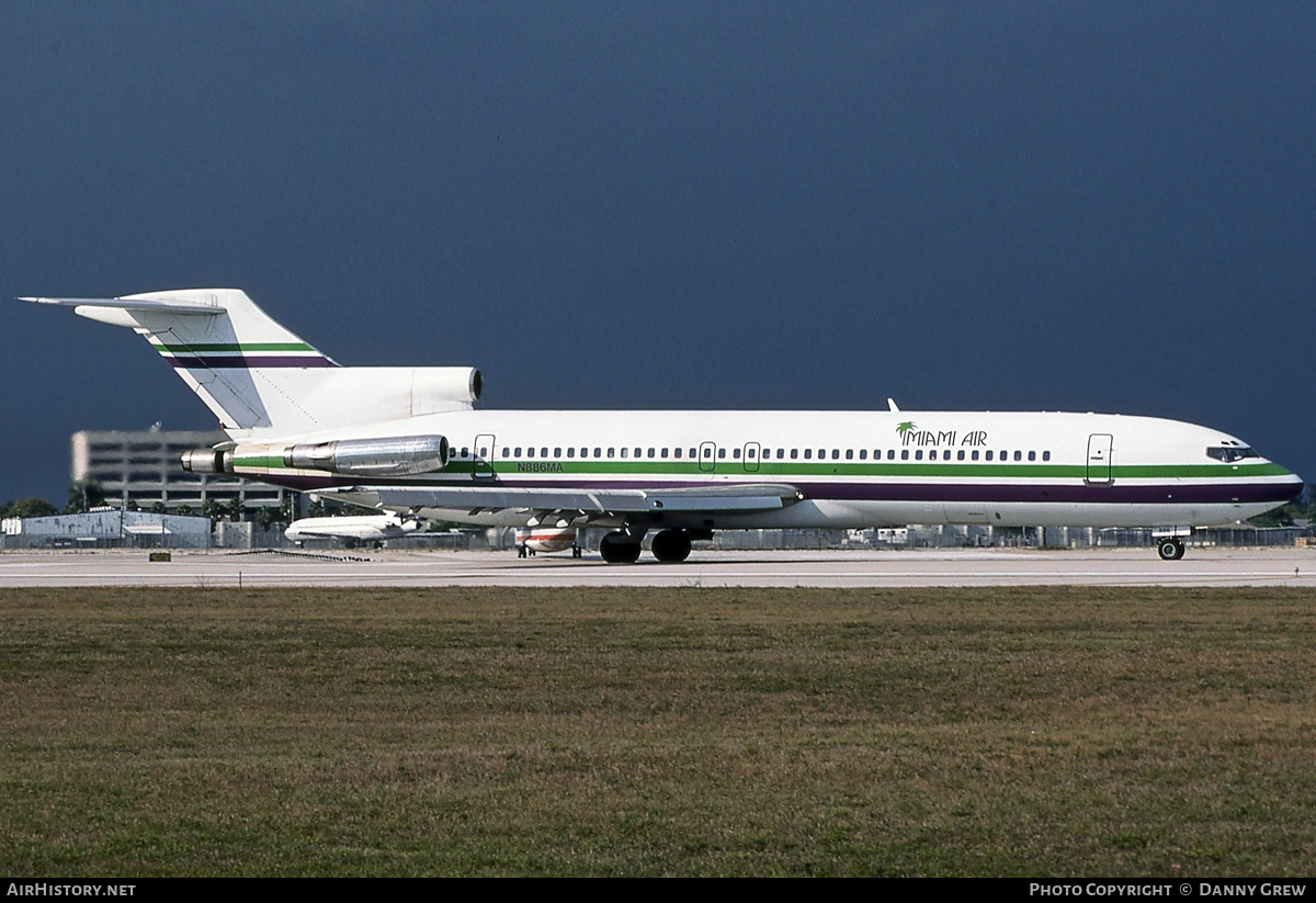 Aircraft Photo of N886MA | Boeing 727-225/Adv | Miami Air International | AirHistory.net #287641