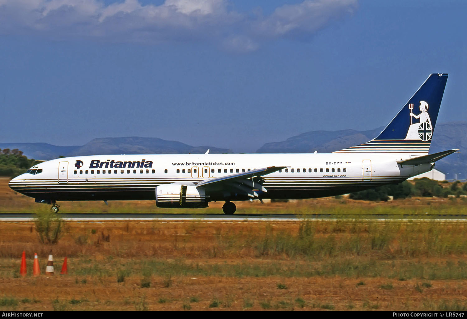 Aircraft Photo of SE-DZM | Boeing 737-804 | Britannia Airways | AirHistory.net #287704