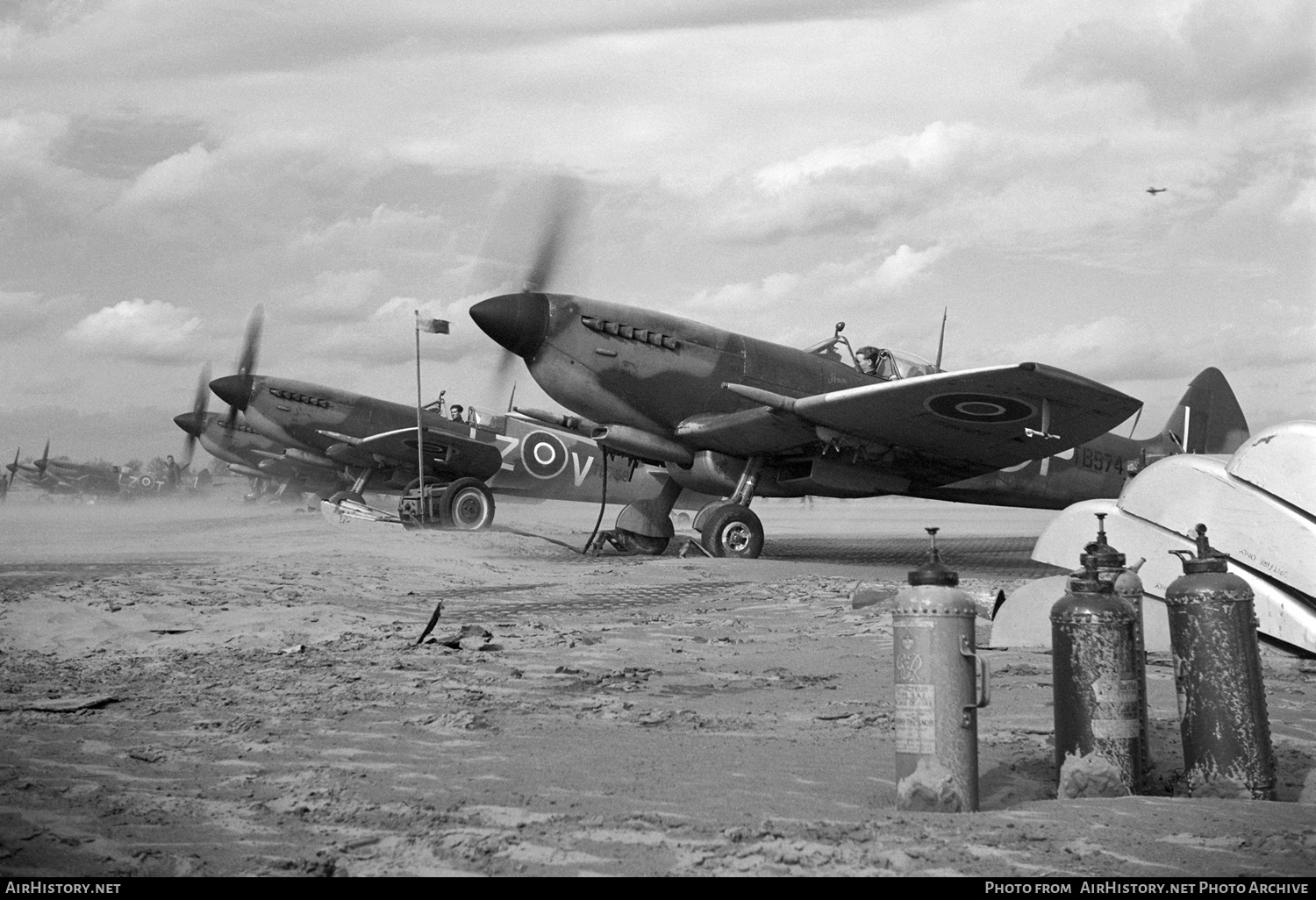 Aircraft Photo of TB574 | Supermarine 361 Spitfire LF16 | UK - Air Force | AirHistory.net #287745