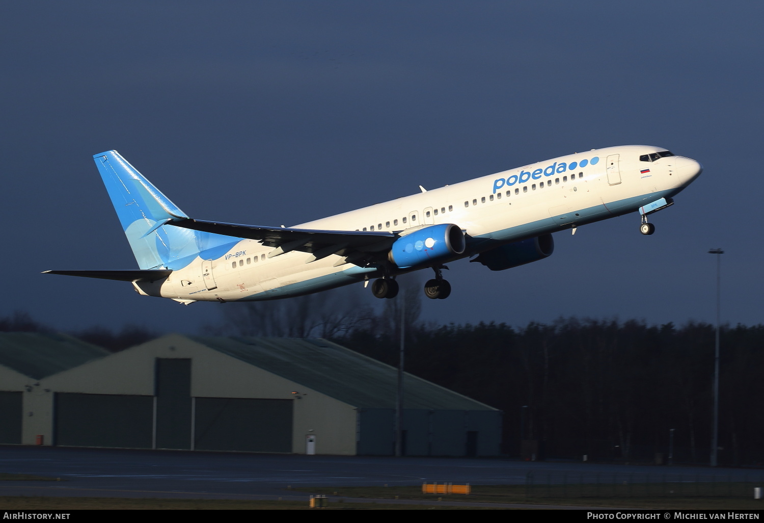 Aircraft Photo of VP-BPK | Boeing 737-800 | Pobeda Airlines | AirHistory.net #287795