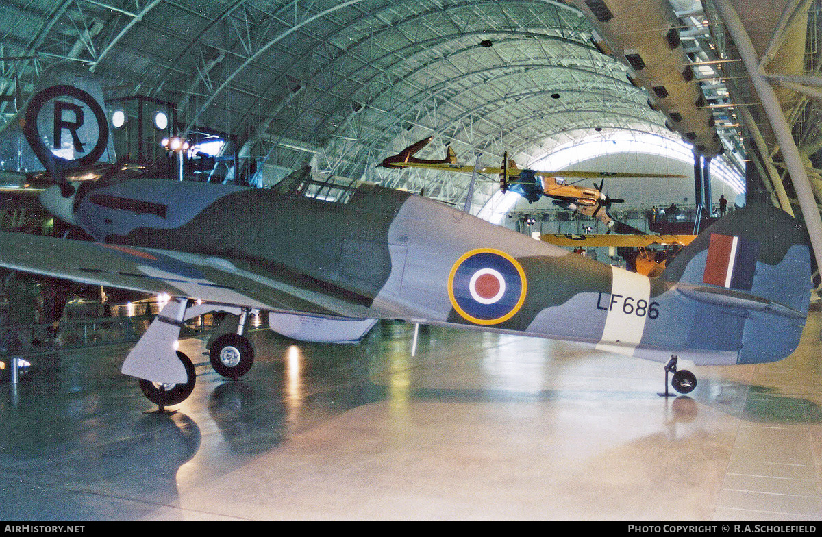 Aircraft Photo of LF686 | Hawker Hurricane Mk2C | UK - Air Force | AirHistory.net #287832
