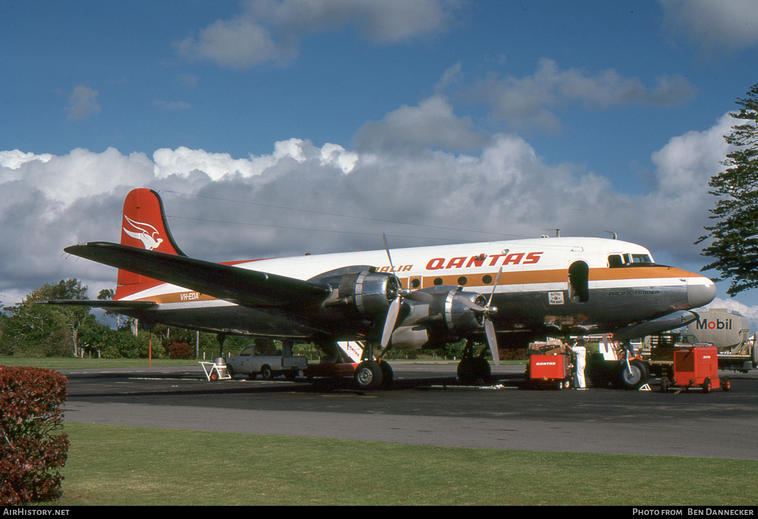 Aircraft Photo of VH-EDA | Douglas DC-4-1009 | Qantas | AirHistory.net #287870
