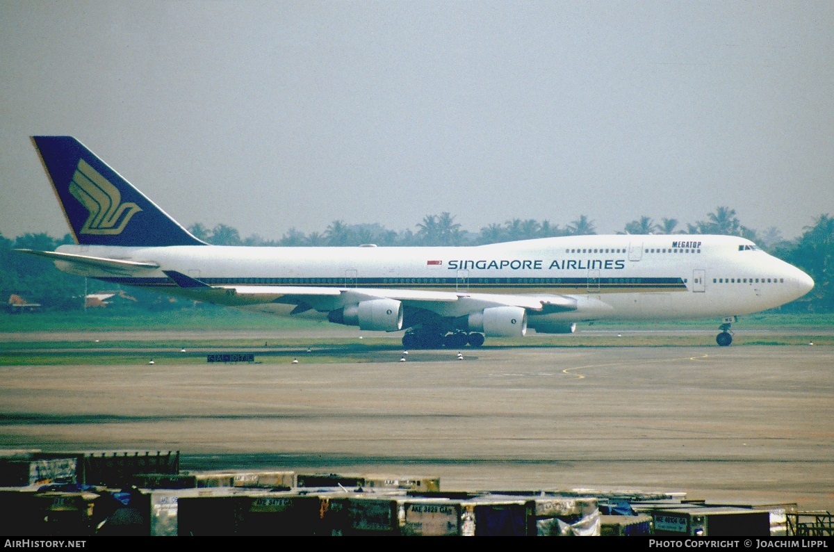 Aircraft Photo of 9V-SMG | Boeing 747-412(BCF) | Singapore Airlines | AirHistory.net #287907